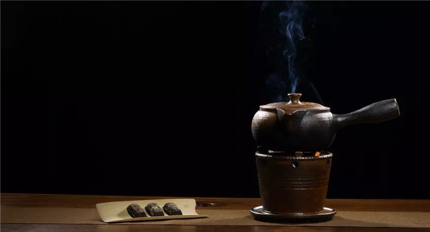 上火冬天喝什么茶_冬天上火喝什么茶效果最好呢_冬天喝下火茶