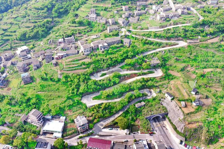 山头火命城头土命_城头土跟山头火_城头土和火命